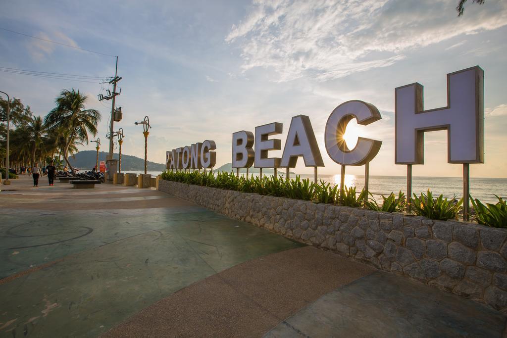 Barefoot Hotel Kalim Beach Front Patong Экстерьер фото