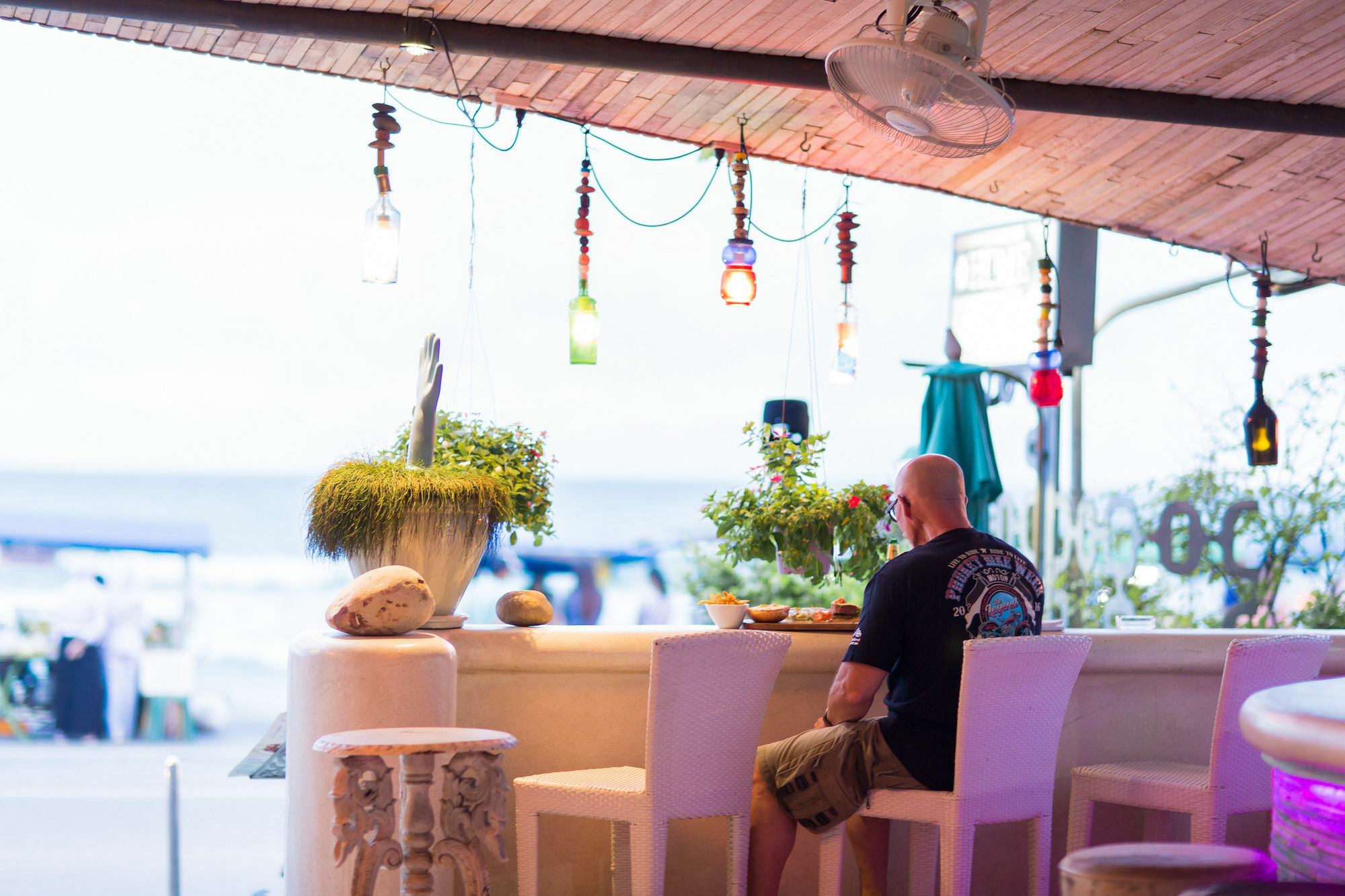 Barefoot Hotel Kalim Beach Front Patong Экстерьер фото